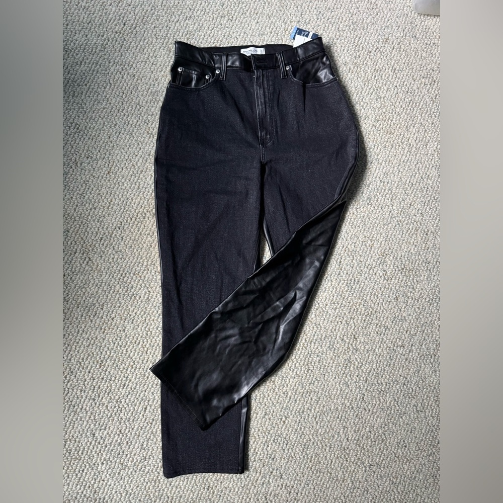 Women’s Abercrombie Mix Fabric Ultra High Rise Ankle Straight Jean Size 31 - Picture 7 of 9